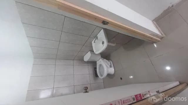 ALQUILER DE LOCAL COMERCIAL EN LINCE — foto 3