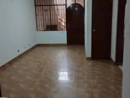 Alquilo lindo departamento en Los Olivos (primer piso)