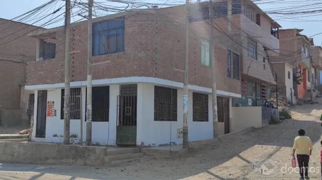 OPORTUNIDAD VENTA DE CASA DE 2 PISOS MAS AZOTEA CON 3 DEPTS — foto 3