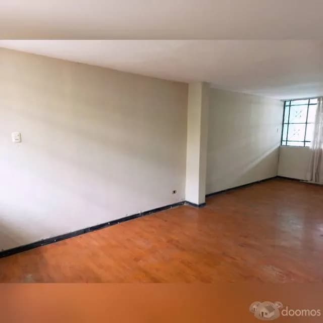 Alquila amplia casa Primer Piso. — foto 3