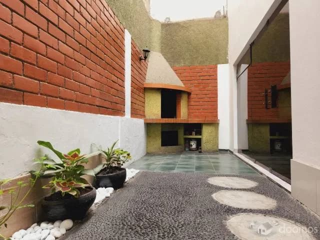 VENTA DE CASA EN LA MOLINA - SANTA PATRICIA — foto 2