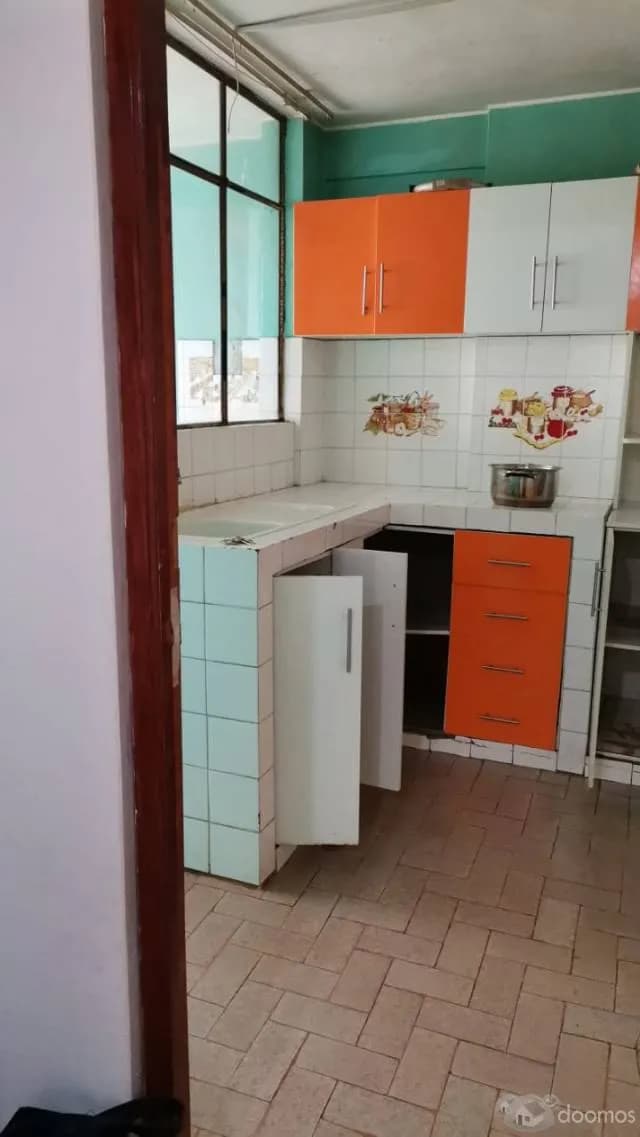 VENDO AMPLIO DEPARTAMENTO - ZONA CENTRICA DE HUANCAYO — foto 2