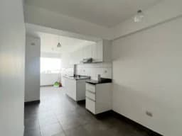Amplio Departamento de 3 dormitorios y 3 baños con vista a la calle