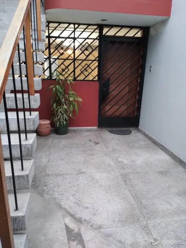 Departamento y local comercial en venta — foto 2