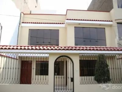 ????????? HERMOSA CASA DE TRES PISOS EN SANTA CLARA - CONDOMINIO EL REMANSO?????????