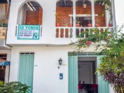 SE VENDE ESTA HERMOSA CASA, ESTILO AMERICANA, CON EXCELENTE UBICACIÓN EN TARAPOTO