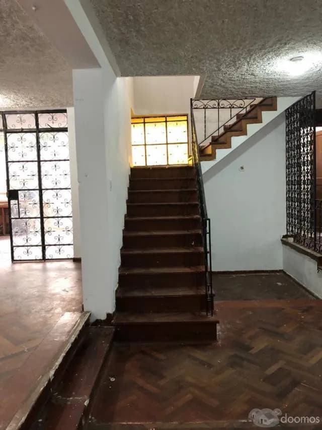 Amplia casa para vivir o negocio — foto 5