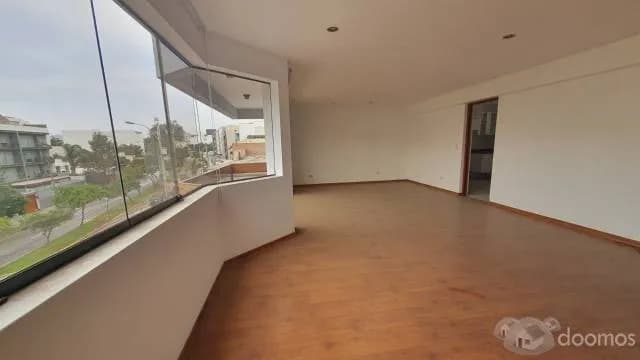 EN VENTA AMPLIO Y ACOGEDOR DEPARTAMENTO EN SAN BORJA — foto 2