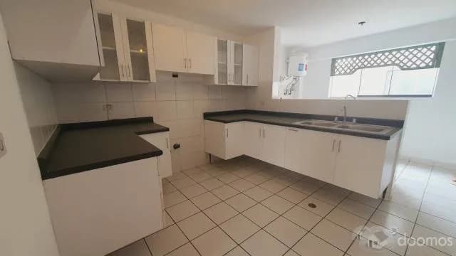 EN VENTA AMPLIO Y ACOGEDOR DEPARTAMENTO EN SAN BORJA — foto 3