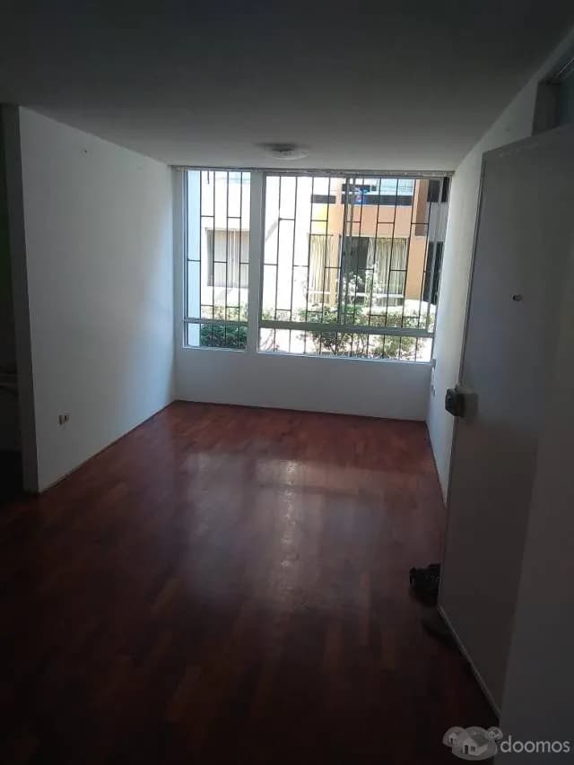 DEPARTAMENTO 1ER PISO CON PATIO Y JARDIN EXTERIOR — foto 3