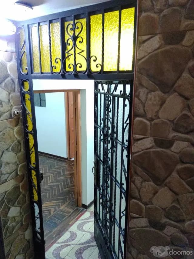 Alquilo departamento en Gamarra. — foto 1