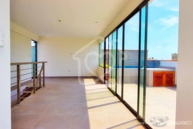 Duplex con piscina en venta en Surco - entrega inmediata — foto 12