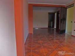 EXCELENTE DEPARTAMENTO EN 2DO PISO A Pocos Metros Del OVALO CANTA CALLAO, Y MUY CERCA DEL ÓVALO HUANDOY.