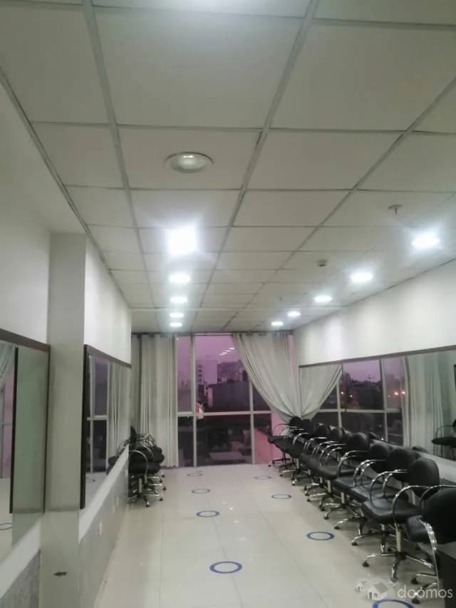 Ate vendemos edificio de 7 pisos 3 sótanos  20 estacionamientos — foto 9
