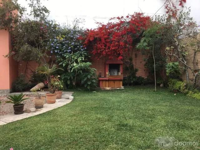 EDIFICIO EN VENTA DE 3 PISOS CON 4 DEPARTAMENTOS REMODELADOS — foto 1