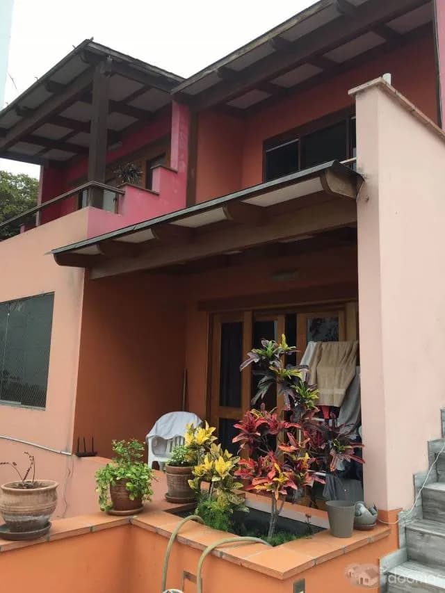 EDIFICIO EN VENTA DE 3 PISOS CON 4 DEPARTAMENTOS REMODELADOS — foto 4