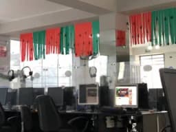 ALQUILER DE POSICIONES CALL CENTER