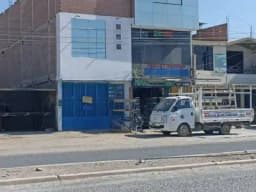 VENTA O ALQUILER DE CASA EN PLENA DOBLE VIA DE PAITA