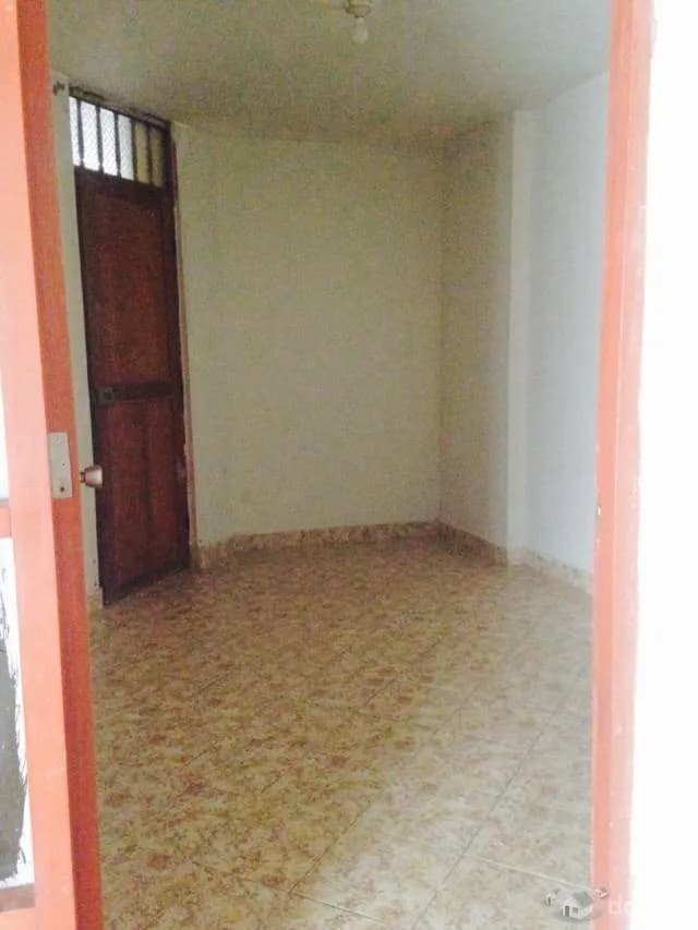ALQUILER DE LOCAL COMERCIAL EN TRUJILLO — foto 3