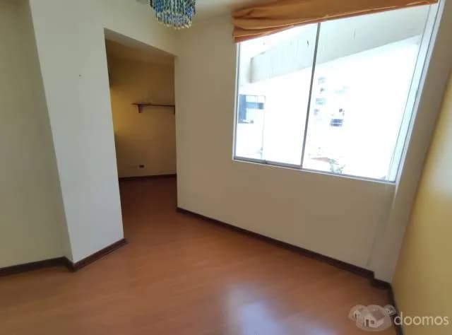 Se vende Dúplex en Calle Samuel Márquez en Miraflores — foto 3