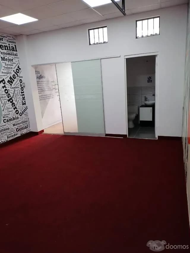Alquilo local comercial  zona estratégica — foto 3