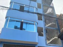 SE ALQUILA DEPARTAMENTO EN ESTRENO- TERCER PISO