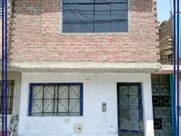 ID 00067 - CASA EN VENTA EN COMAS - 2 PISOS