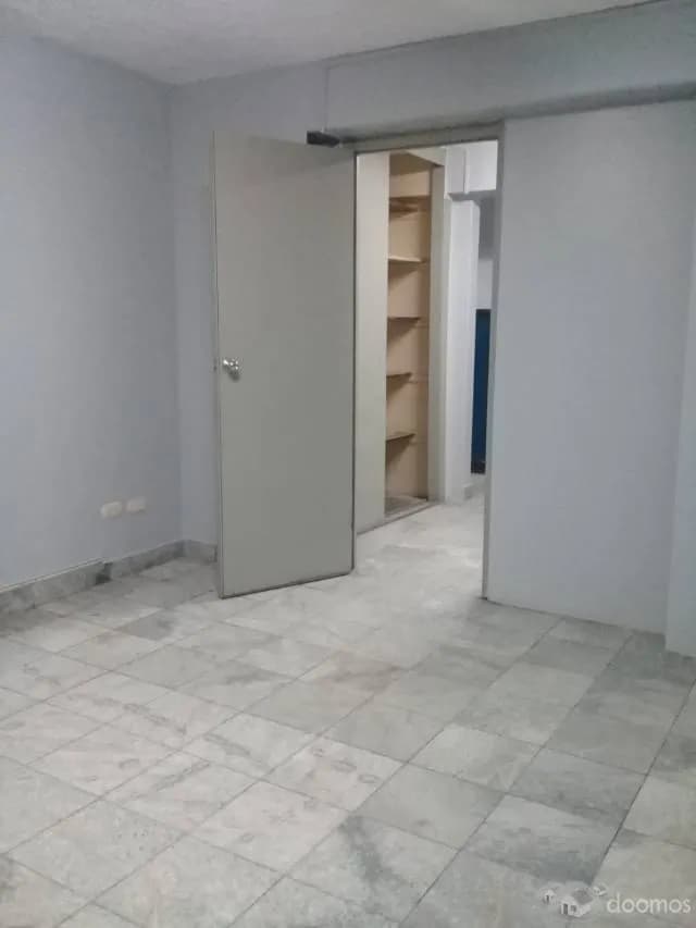 ALMACEN EN MIRAFLORES — foto 12