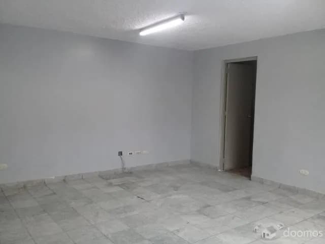 LOCAL EN SAN ISIDRO — foto 10