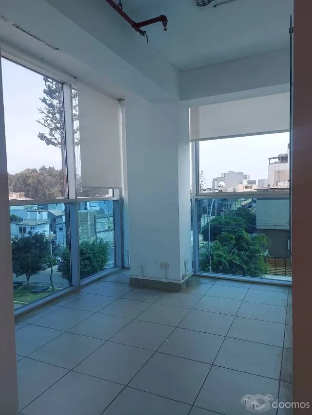ALQUILER DE LOCAL COMERCIAL — foto 2