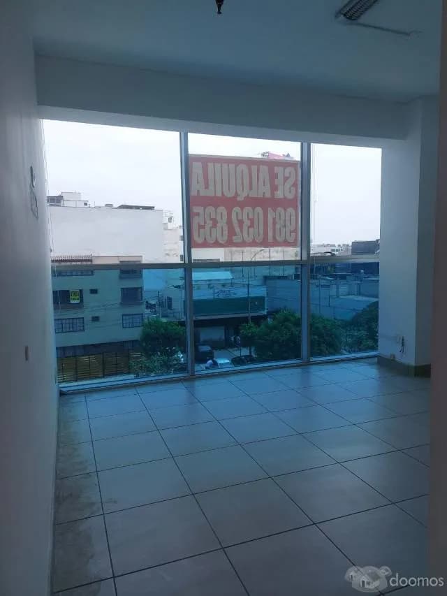 ALQUILER DE LOCAL COMERCIAL — foto 3