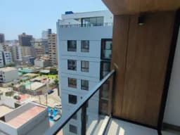 DEPARTAMENTO DE ESTRENO CERCA A LARCOMAR / CENTRO DE MIRAFLORES