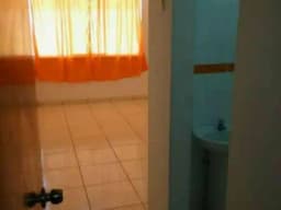 SE ALQUILA BONITA HABITACIÓN C/BAÑO PROPIO EN SMP. IDEAL PARA PAREJAS. INTERNET. CABLE TV.. S/. 370