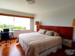 ALQUILO  DEPARTAMENTO AMOBLADO CON VISTA AL MAR, 3 DORMITORIOS Y 2 COCHERAS