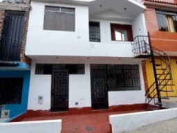 En Venta Casa 3 pisos en Venga - Mi Perú Ventanilla