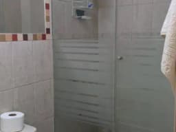 Alquiler de habitación con baño en zona residencial