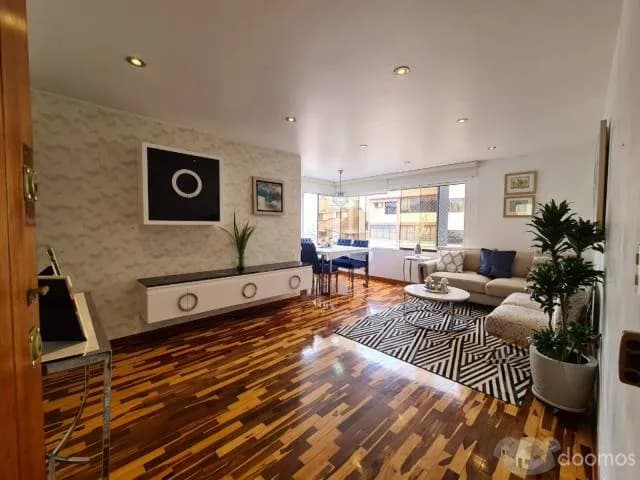 Venta de Departamento en Surco, Vista Exterior, Cochera — foto 1