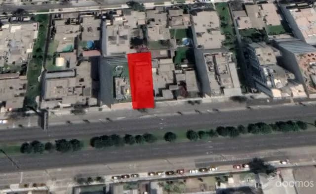 Se alquila casa como local en Av. Primavera — foto 1