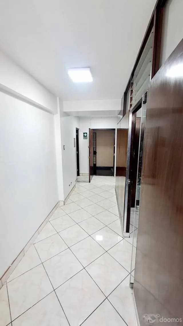 ALQULER DE OFICINA EDIFICIO ANGLO PERUANO — foto 5