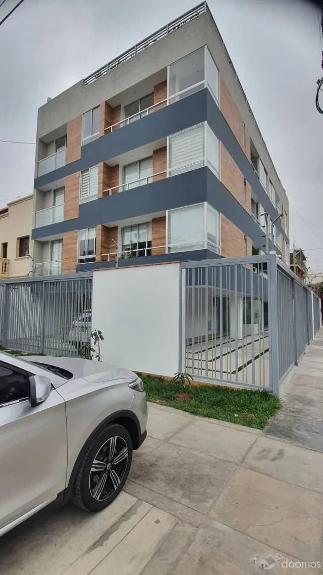 Departamento Amoblado con Muy Bonitos Acabados en Alquiler — foto 6