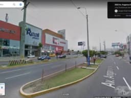 VENDO CASA O LOCAL COMERCIAL EN AVENIDA