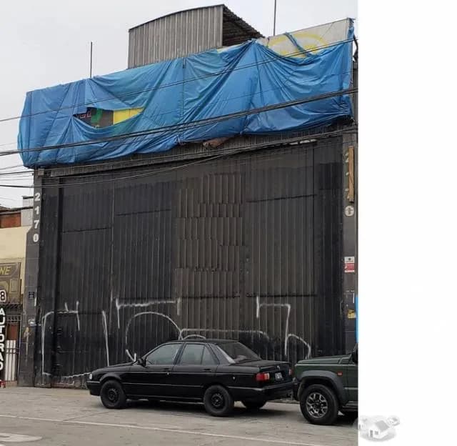 LOCAL COMERCIAL / AUTOMOTRIZ — foto 1