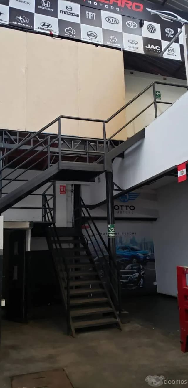 LOCAL COMERCIAL / AUTOMOTRIZ — foto 3