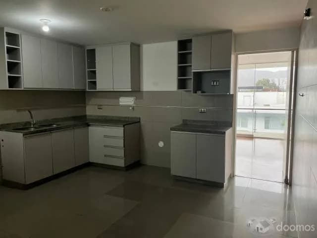 GRAN DUPLEX EN MONTERRICO CHICO — foto 4