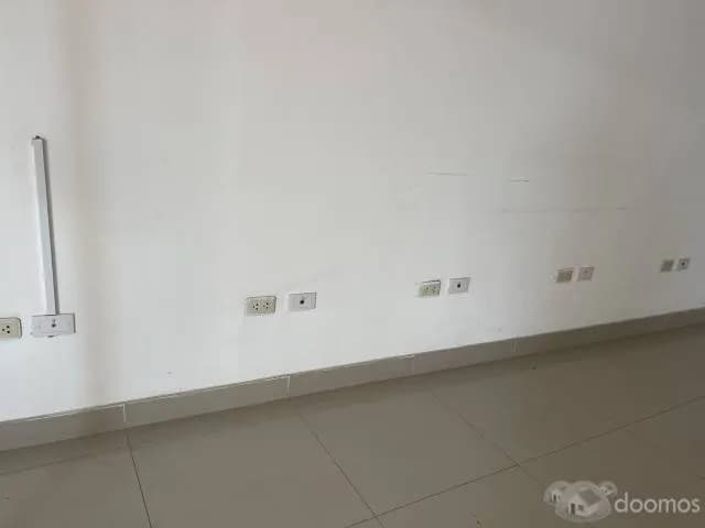 SE ALQUILA LOCAL  CALL CENTER — foto 1