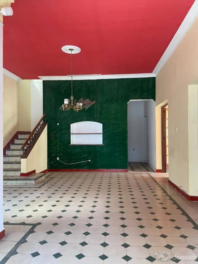 Casa de 650 m2 en ubicación comercial — foto 2