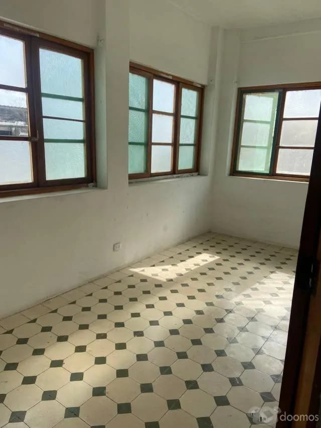 Casa de 650 m2 en ubicación comercial — foto 7