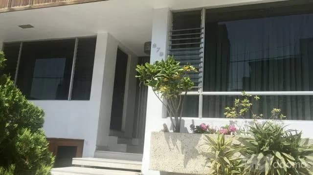 ALQUILER CASA MIRAFLORES DE  OCASIÓN — foto 2