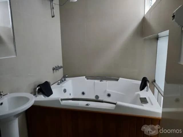 ALQUILER CASA MIRAFLORES DE  OCASIÓN — foto 4