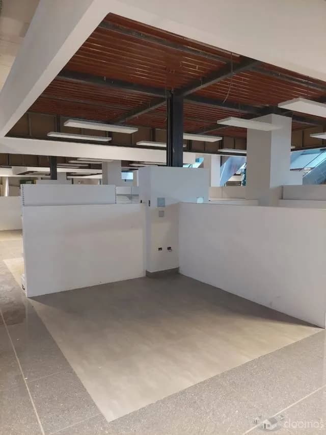 Local Comercial C.C ECO PLAZA - LA MOLINA — foto 2